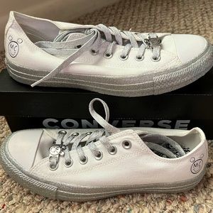 Miley Cyrus Converse